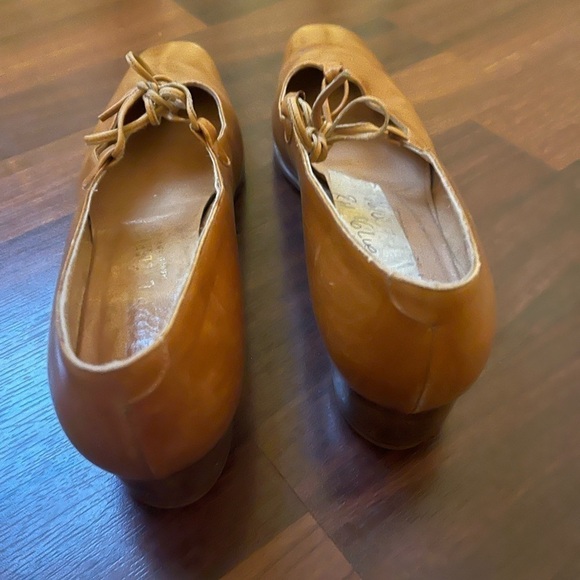 Vintage Leather Mary Jane | Handcrafted in Italy fit like a 9 - Picture 5 of 6